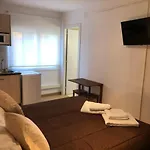 Penedes Hostal *
