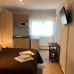 Penedes Hostal *