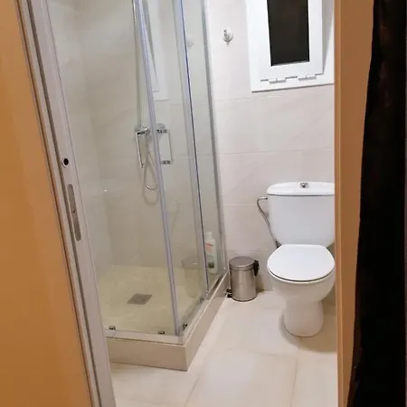 Penedes Hostal *