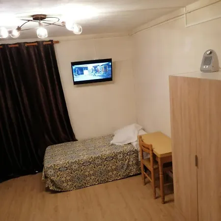 Penedes Hostal *