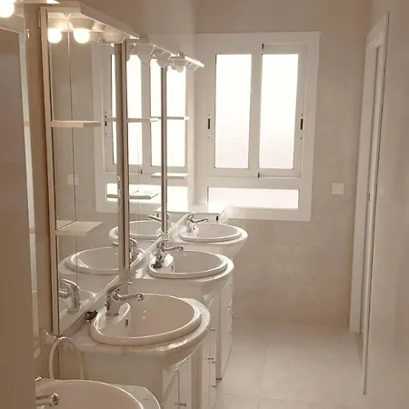 Hostel Penedes